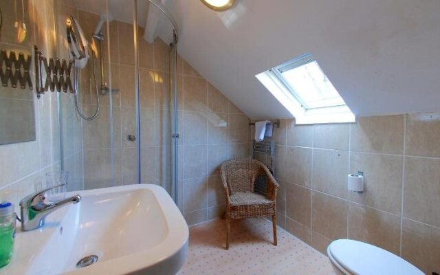 Chiltern Guest House