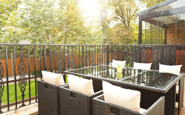 The Park City Grand Plaza Kensington