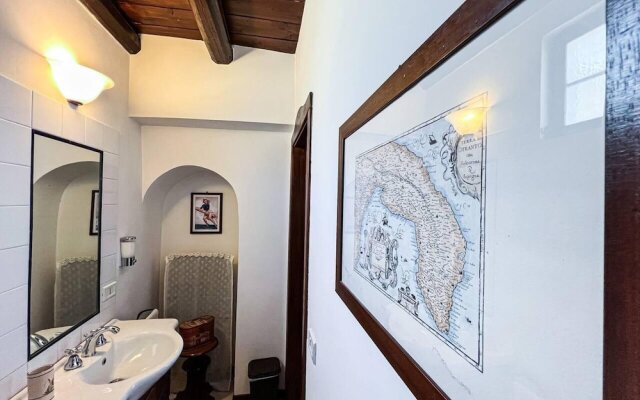 Housing of Charme With Rooftops Balconies