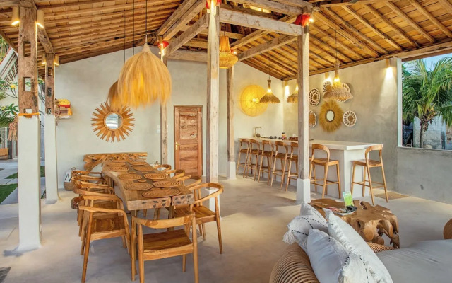 Sunset House Ceningan