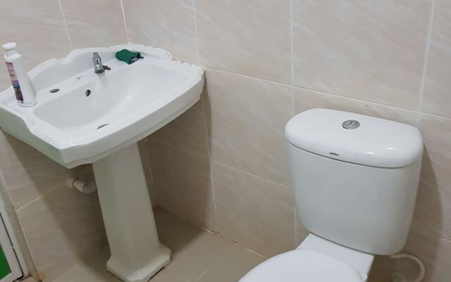 OYO 89781 Hotel Medina 2