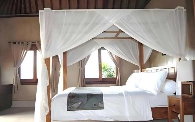 Three Monkeys Villas