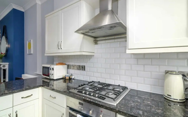 Modern En-Suite Flat - near Islington High Street