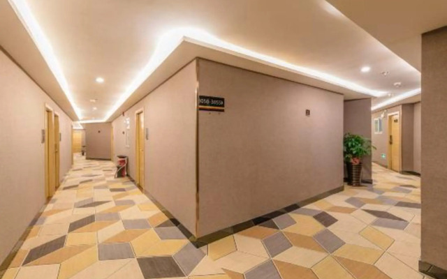 Comfort season hotel