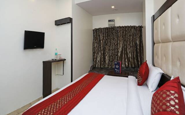Oyo 11599 Hotel Hi Life
