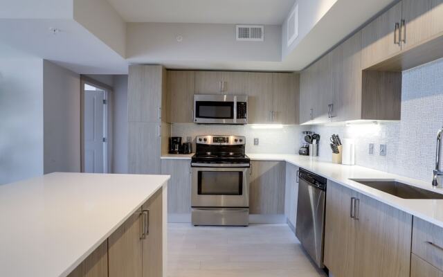 Fantastic Condo Crystal City Rooftop