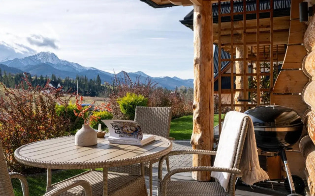 Lux-HOUSE & JACUZZI SAUNA
