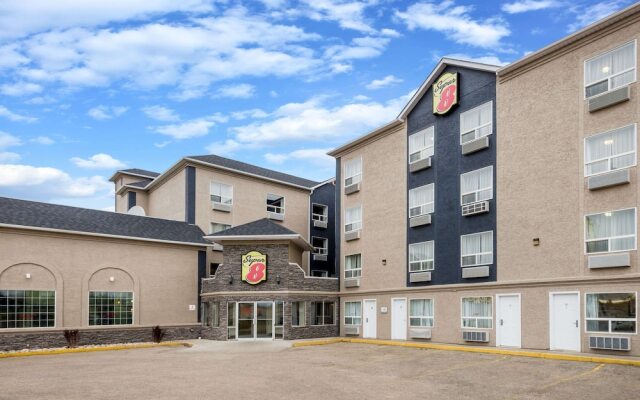 Super 8 Grande Prairie