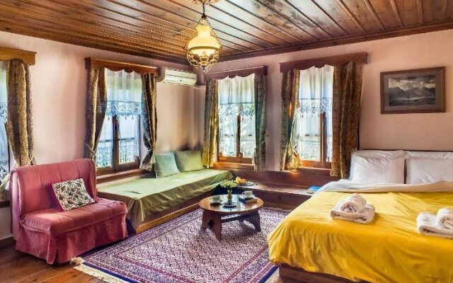 En Chora Vezitsa Hotel