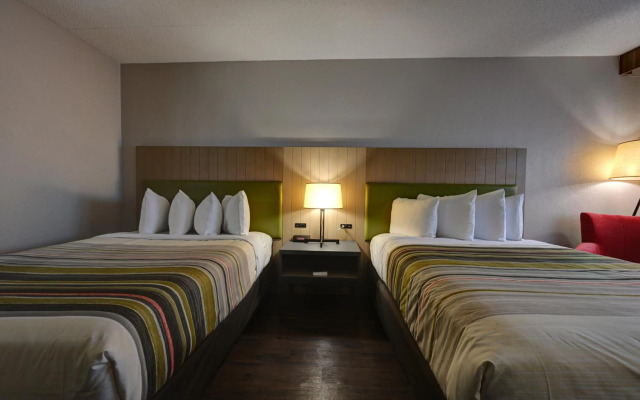 Kings Inn Hotel & Conference Center