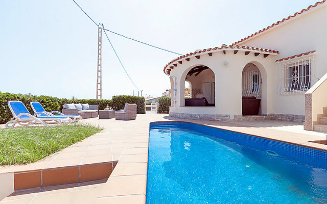 Villa Checa