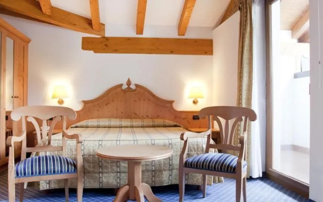 Hotel Jolanda