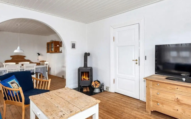 6 Person Holiday Home in Albaek