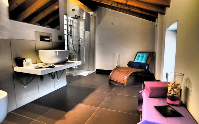 Parizzi Suites & Studio