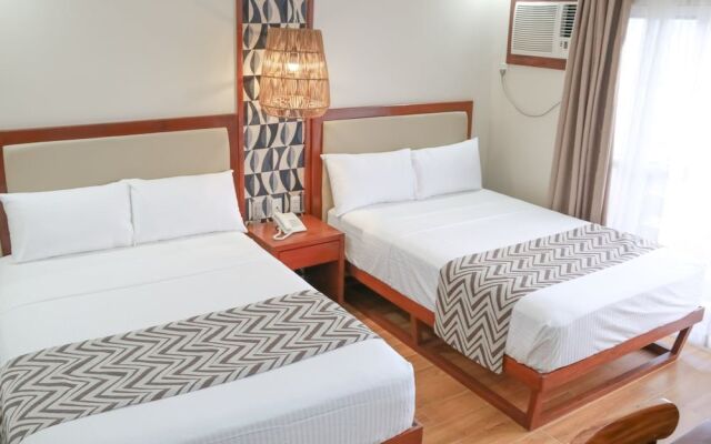 Punta Baler Hotel