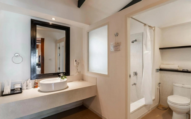 Baan Khaolak Beach Resort