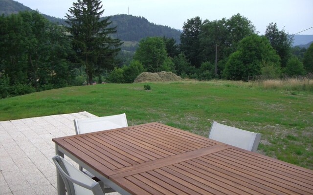 Beautiful, modern chalet near to La Bresse.