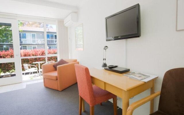 Summer East Serviced Apartments
