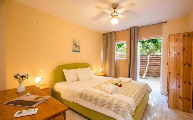 Limonero New City Apartment 1 with Private Parking