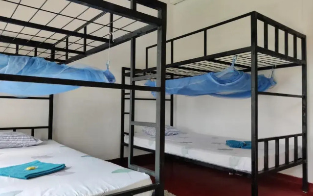Catch the Ella Train Hostel
