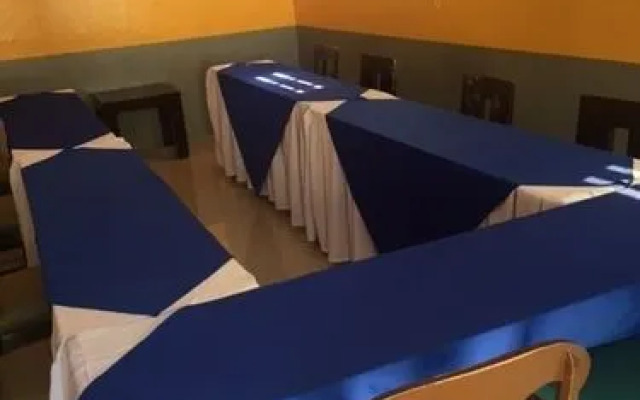 Microtel by Wyndham Cabanatuan