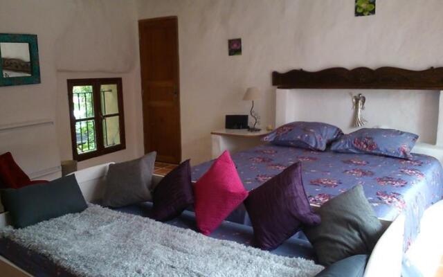 EMMA Guesthouse