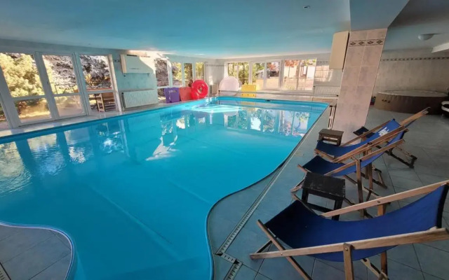 Wellness Aqua House