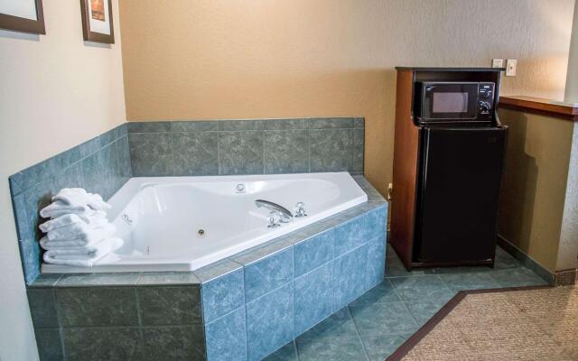 Comfort Inn & Suites