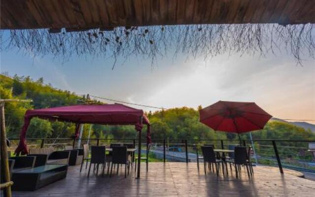 Mogan Mountain Yunpan Xingxi Guesthouse