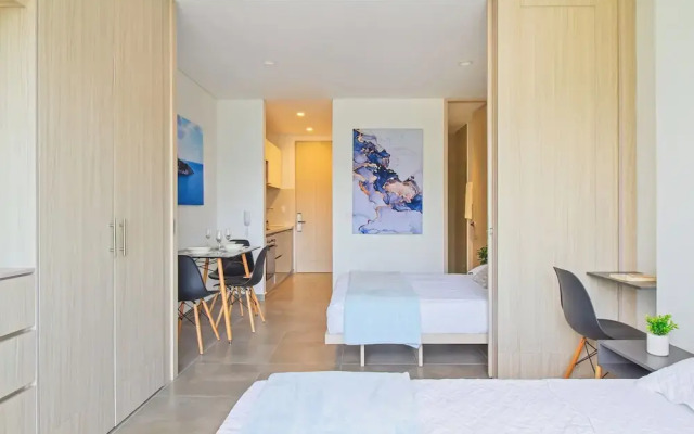 Salguero Suites By HostPro