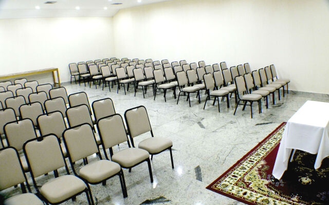 Hotel Golden Park Curitiba by Nacional Inn