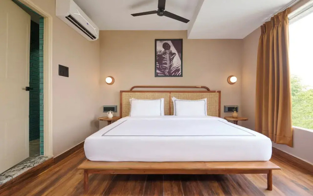 Minimalist - The Varanasi Edit