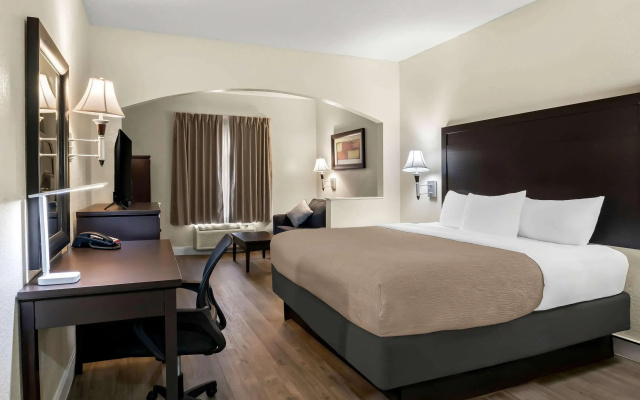 Quality Inn & Suites Lafayette