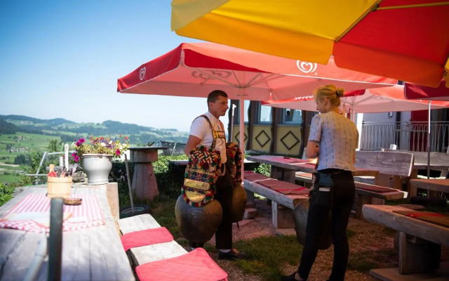 Restaurant And Kaeserei Berghof