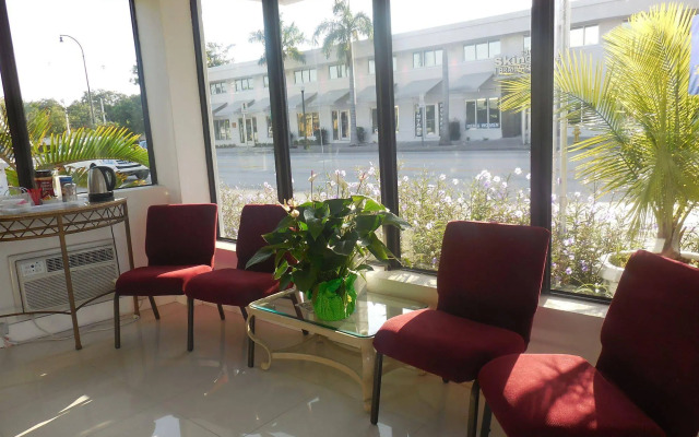 Shalimar Motel