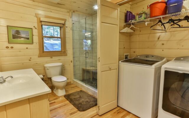 Eagles Breeze Nevaeh Cabin Rentals