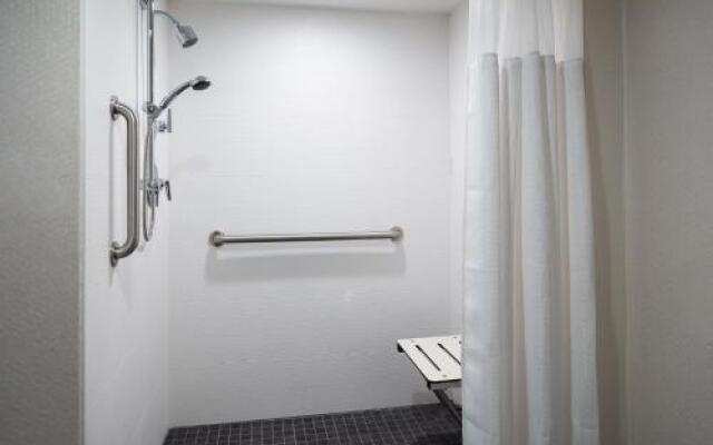 Fairfield Inn & Suites by Marriott Providence Airport