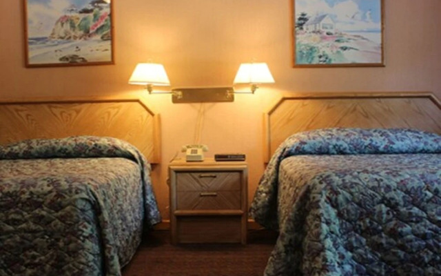 Tides Motor Inn at Stehli Beach