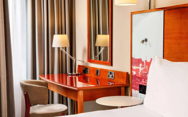 Holland House Hotel Cardiff By Sunday