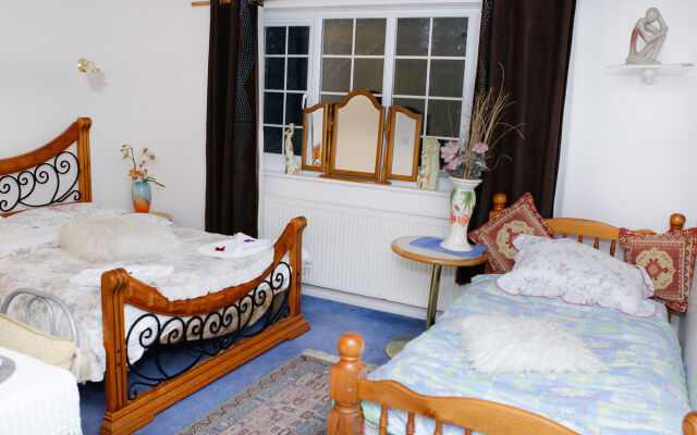Da Vinci Guest House Gatwick