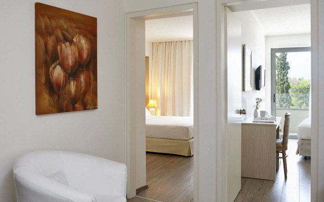 Amarilia Hotel