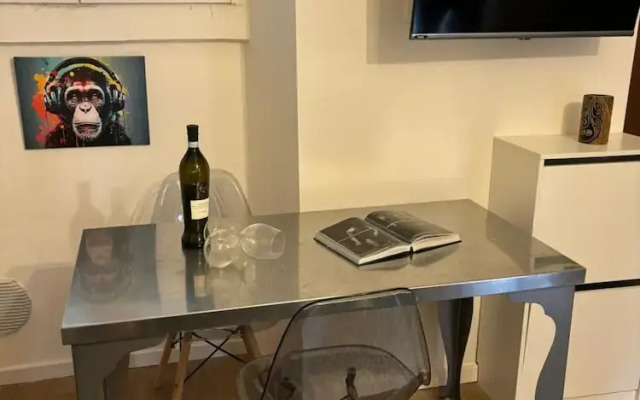 Pleasant Apartment Near Center