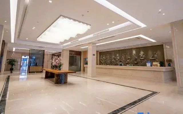 Vienna International Hotel (Wenzhou South Railway Station)