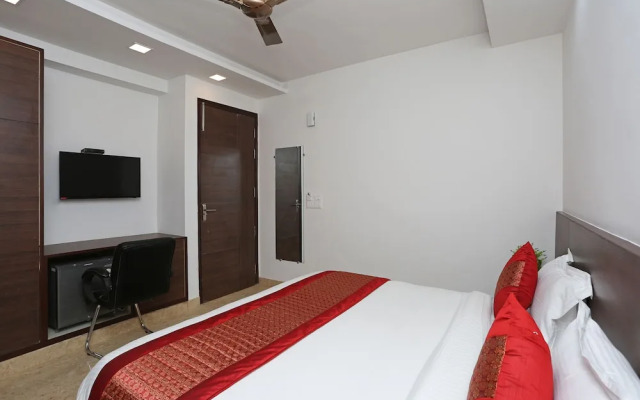OYO 6603 Hotel Green Residency 2