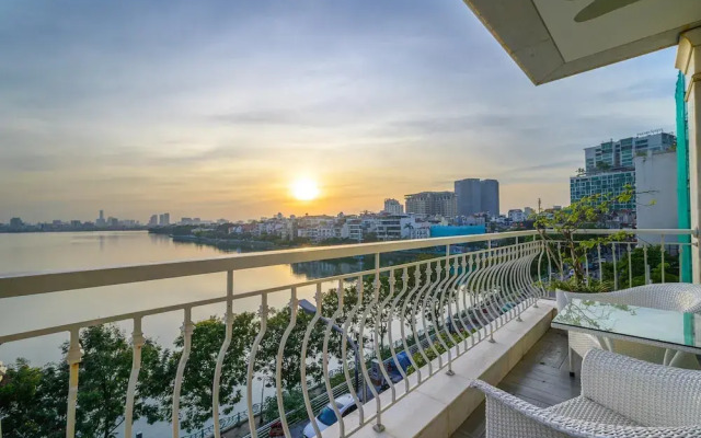 Luxe Paradise Suites Xuan Dieu