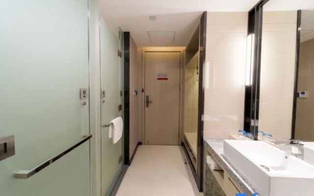 Yishang Hotel (Yangjiang Baili Plaza Donghuicheng)