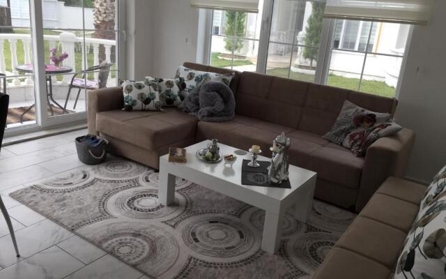 BELKA GOLF RESİDENCE apt8 / BELEK
