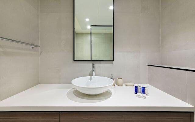Maison Privee - Millennium Executive Tower