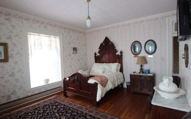 Clover Cliff Ranch Bed and Breakfast