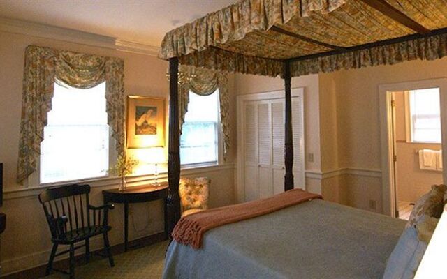 The Cannonboro Inn